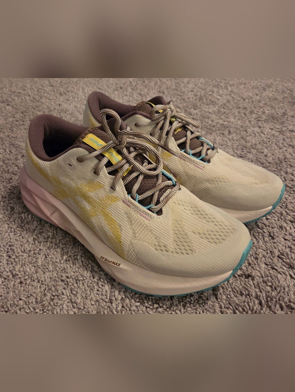 ASICS Novablast 5 TR Women's Size 9